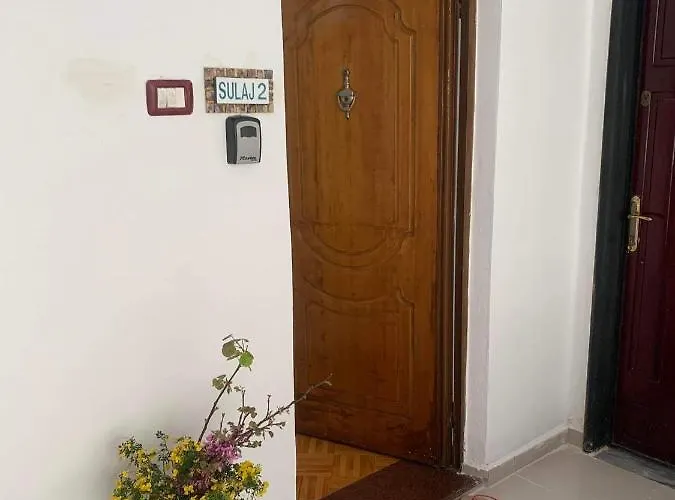 Appartamento Sulaj Sea View 2 *